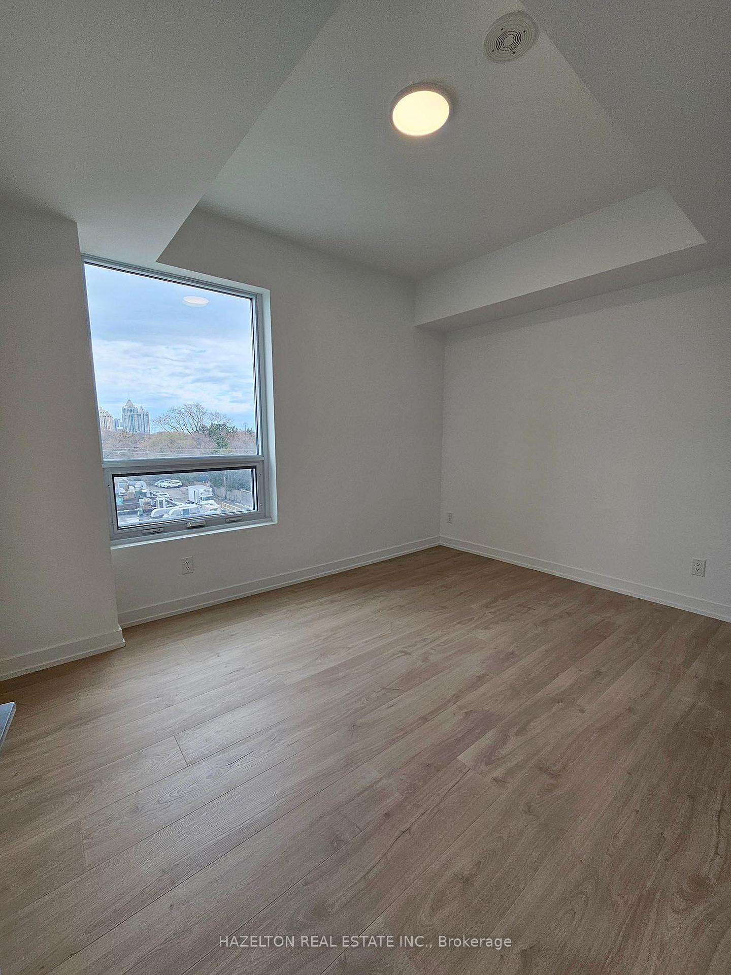 Photo 8 of Unit 406, 181 Sheppard Avenue E, North York, Willowdale East — HOMEH