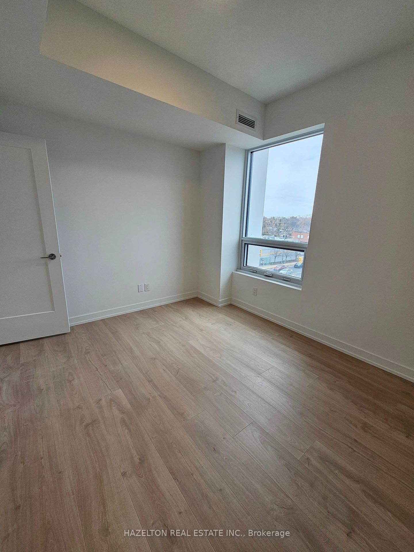 Photo 10 of Unit 406, 181 Sheppard Avenue E, North York, Willowdale East — HOMEH