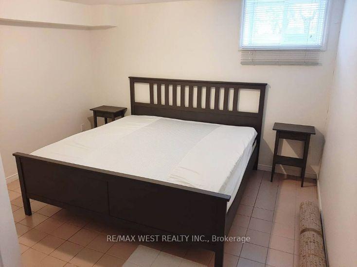 Photo 4 of Unit B2, 34 Penhurst Avenue, Etobicoke, Stonegate-Queensway — HOMEH