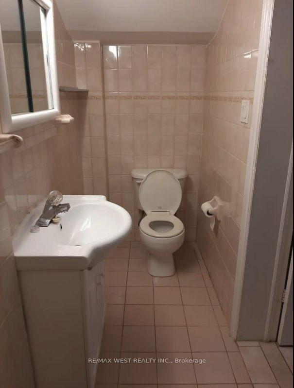 Photo 7 of Unit B2, 34 Penhurst Avenue, Etobicoke, Stonegate-Queensway — HOMEH
