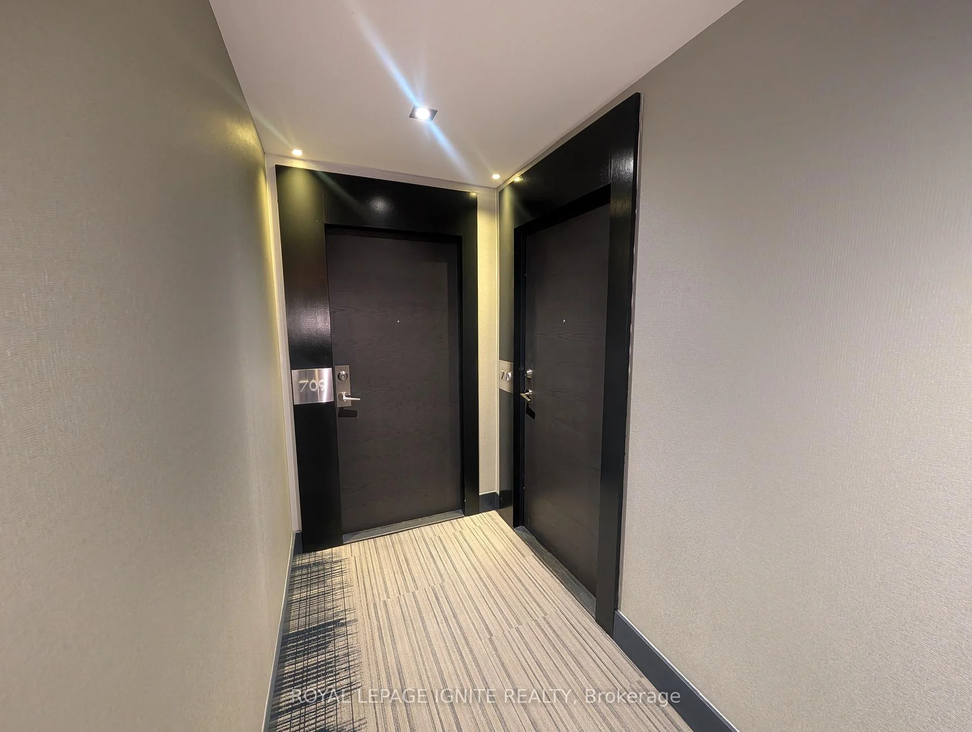 Photo 5 of Unit 710, 33 Shore Breeze Drive, Etobicoke, Mimico — HOMEH