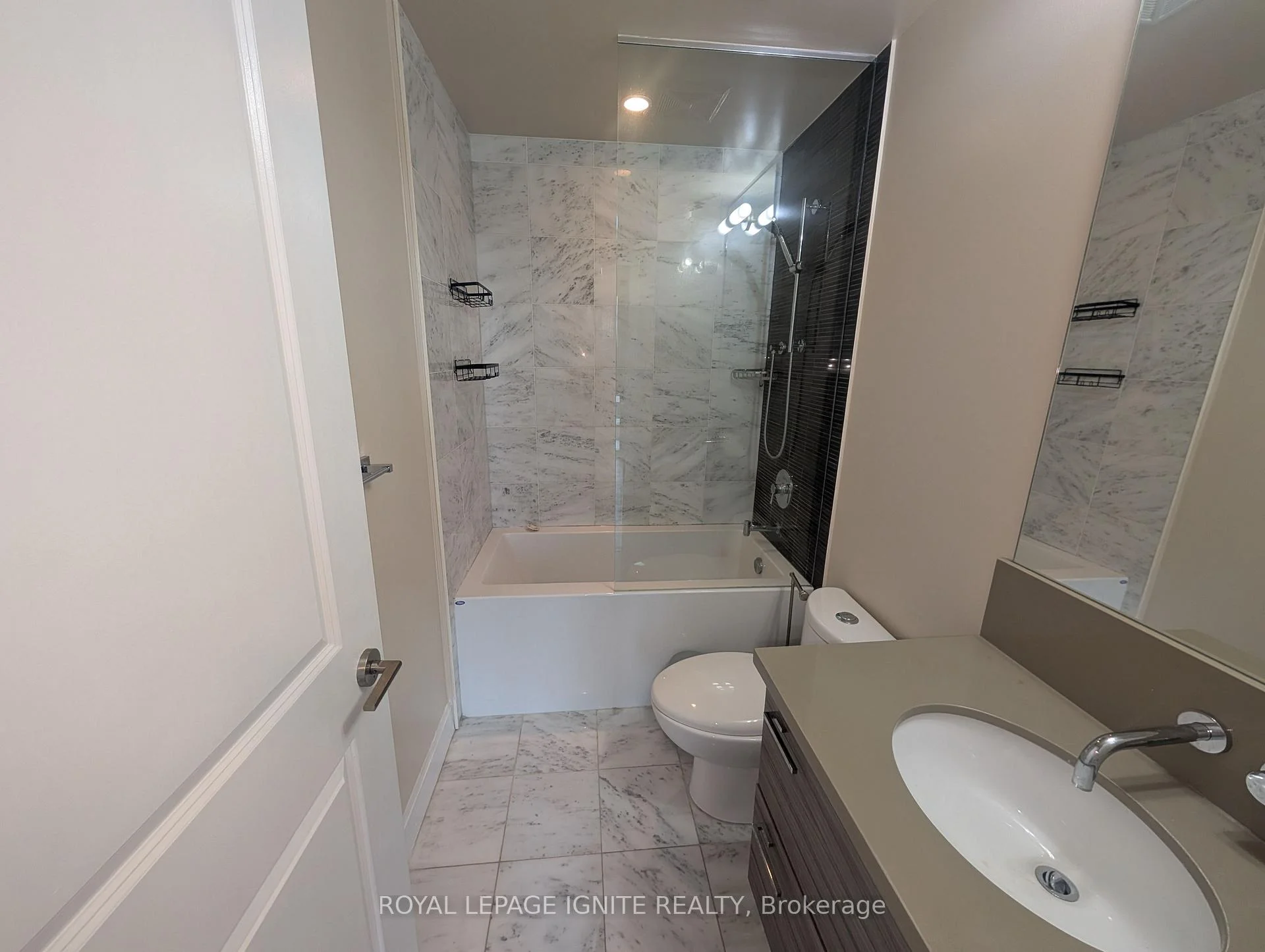 Photo 12 of Unit 710, 33 Shore Breeze Drive, Etobicoke, Mimico — HOMEH