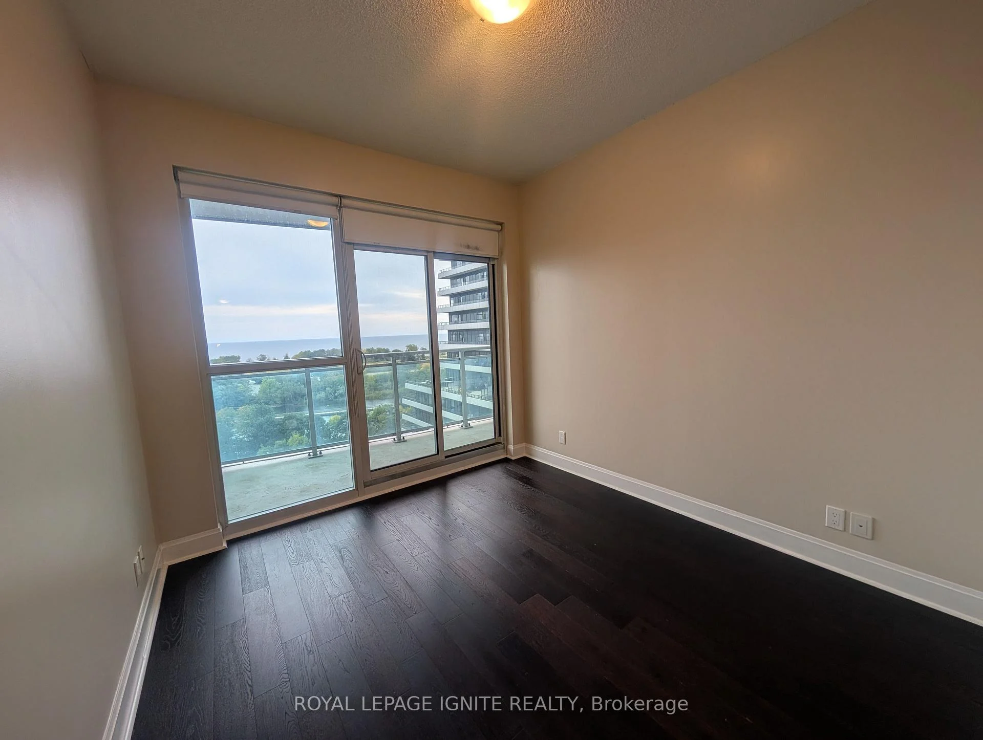 Photo 16 of Unit 710, 33 Shore Breeze Drive, Etobicoke, Mimico — HOMEH