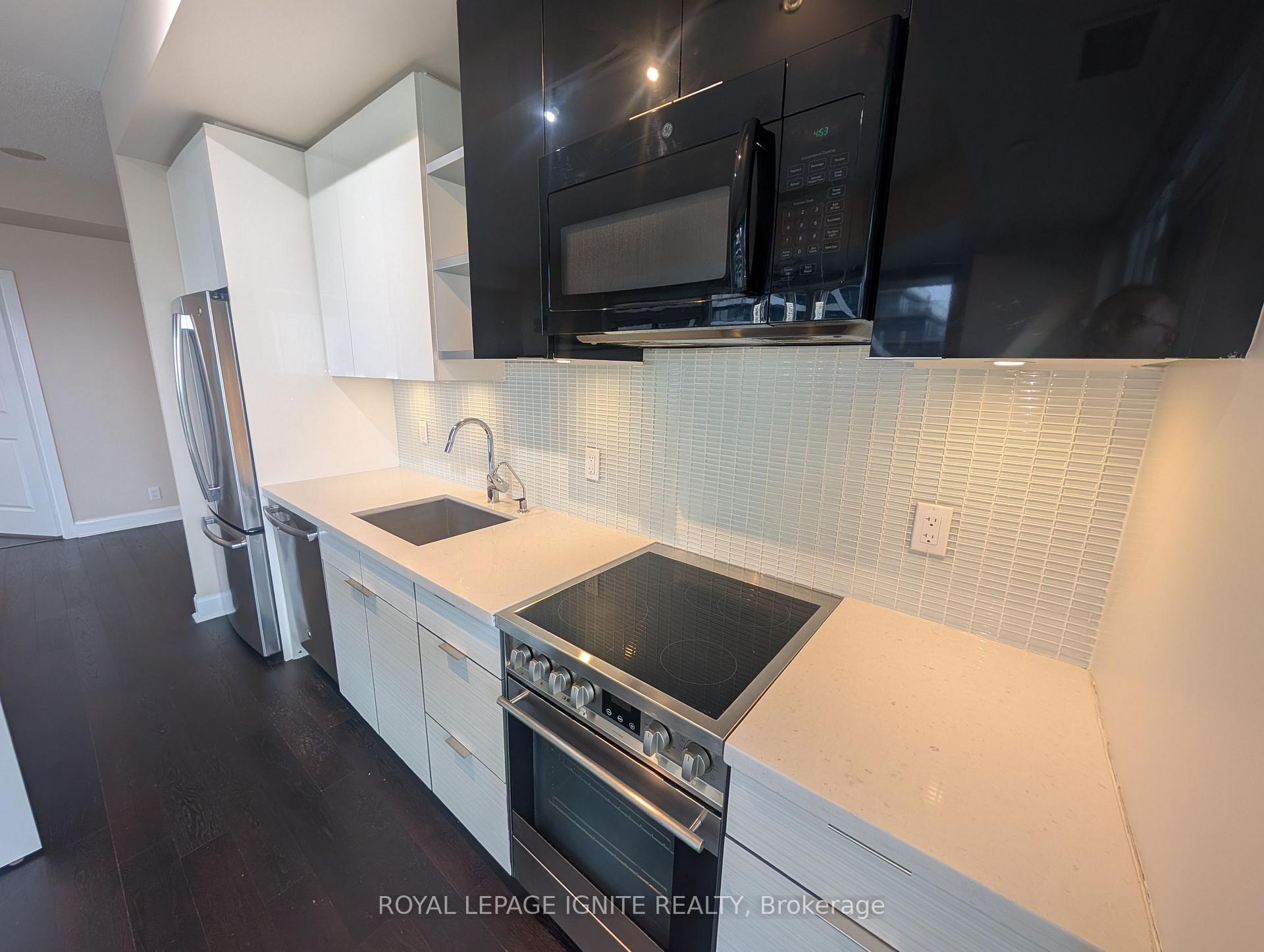 Photo 13 of Unit 710, 33 Shore Breeze Drive, Etobicoke, Mimico — HOMEH