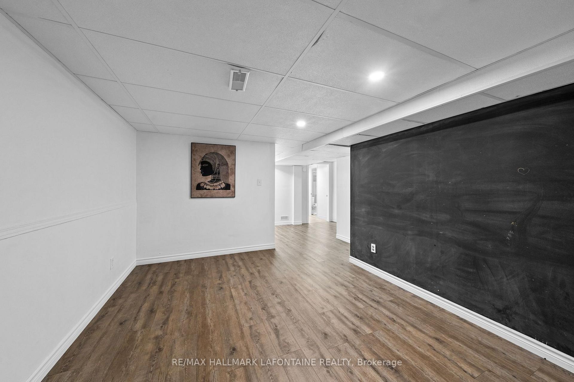 Photo 30 of 383 Oaklawn Crescent, Ottawa, Fallingbrook/Gardenway South — HOMEH