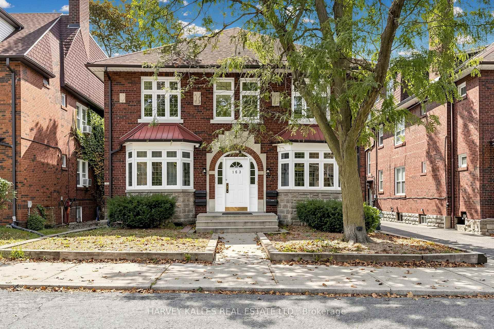 Photo 9 of Unit South 2nd, 163 Highbourne Road S, Toronto, Yonge-Eglinton — HOMEH