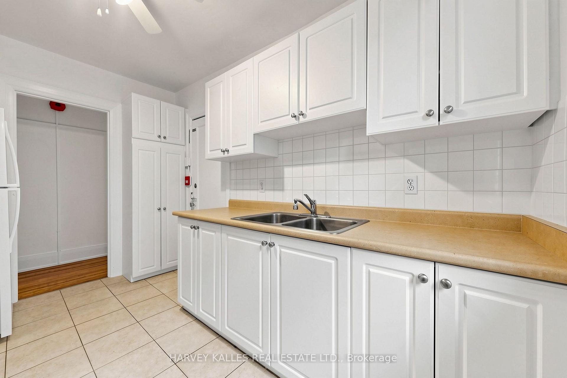 Photo 41 of Unit South 2nd, 163 Highbourne Road S, Toronto, Yonge-Eglinton — HOMEH