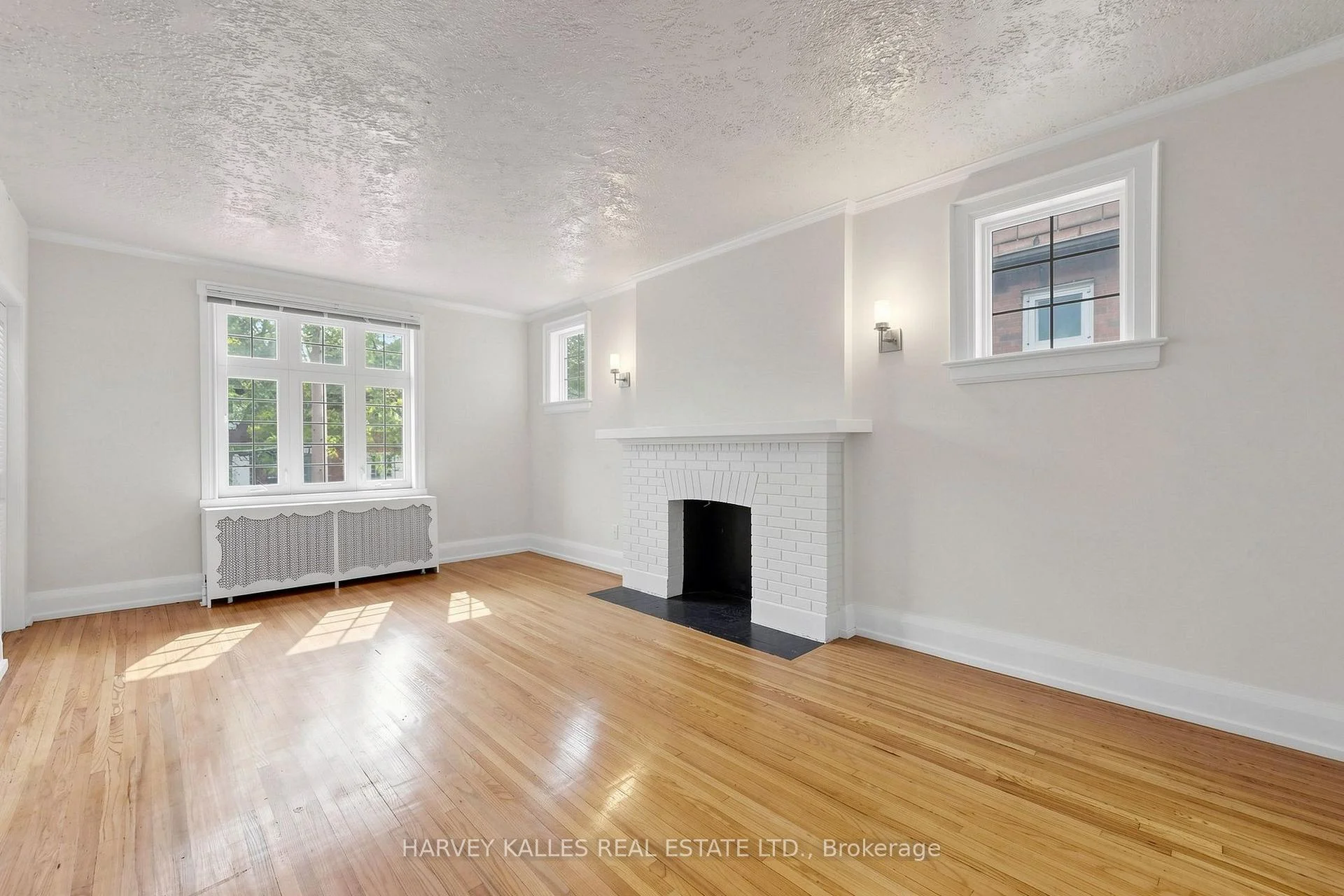 Photo 18 of Unit South 2nd, 163 Highbourne Road S, Toronto, Yonge-Eglinton — HOMEH