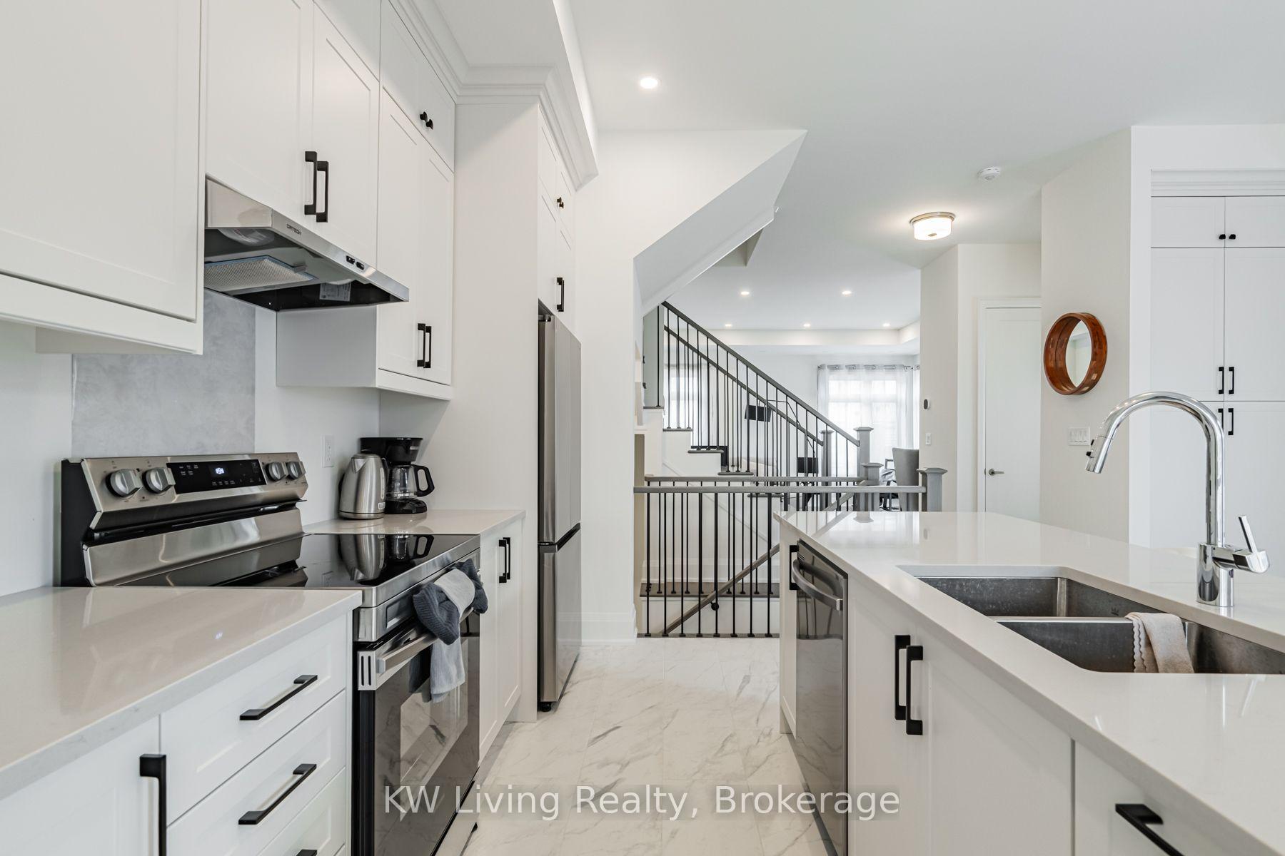 Photo 10 of 3296 Taha Gardens, Oakville, Glenorchy — HOMEH