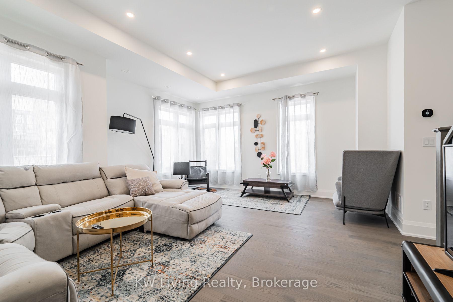 Photo 12 of 3296 Taha Gardens, Oakville, Glenorchy — HOMEH