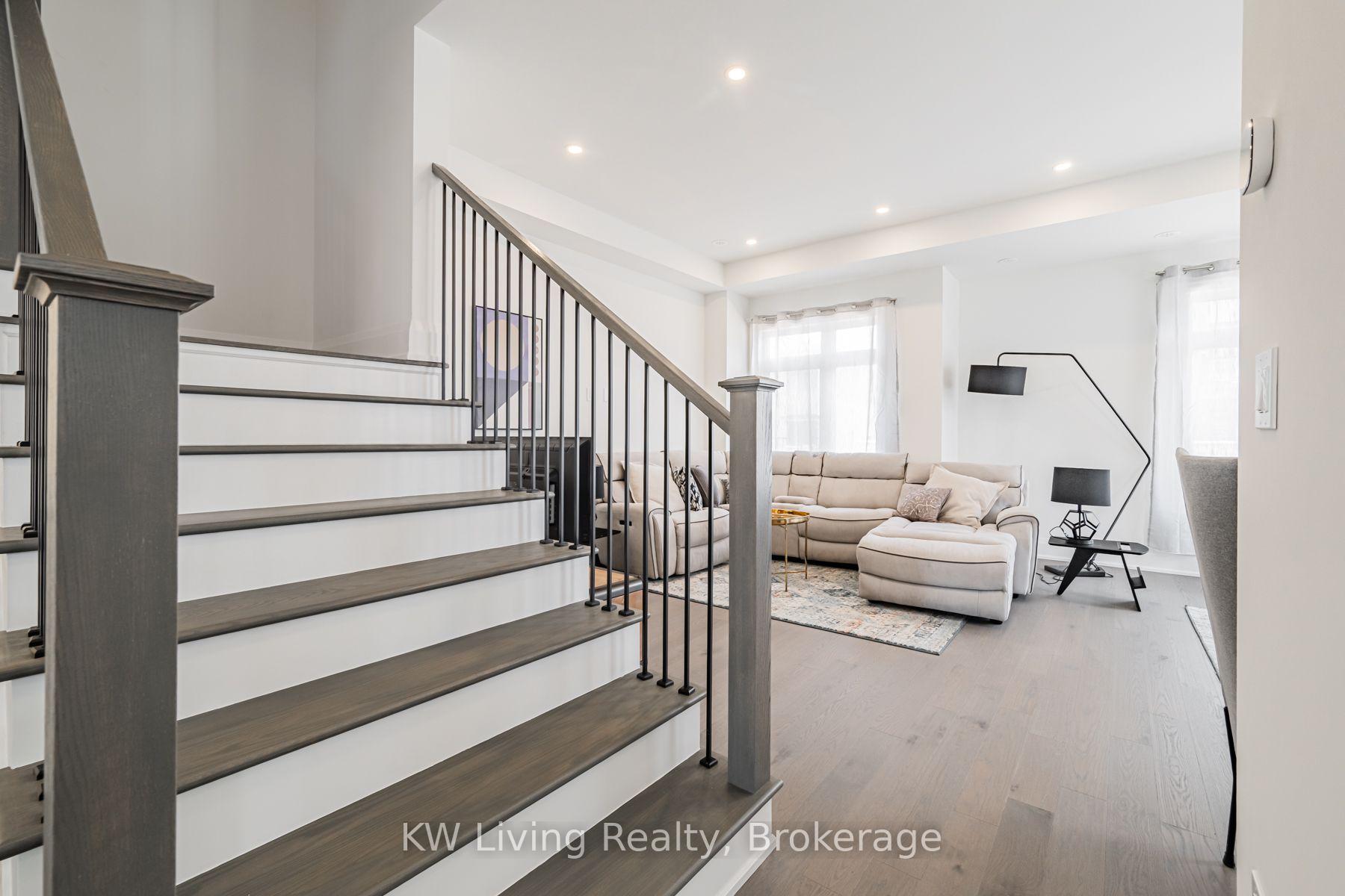Photo 14 of 3296 Taha Gardens, Oakville, Glenorchy — HOMEH