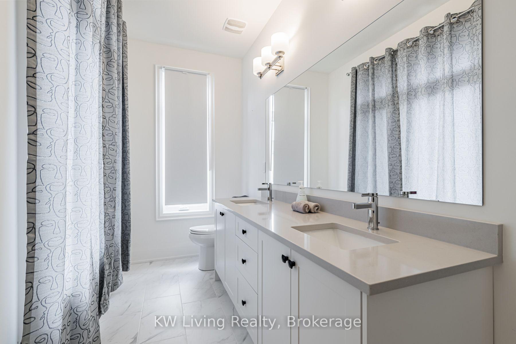 Photo 17 of 3296 Taha Gardens, Oakville, Glenorchy — HOMEH