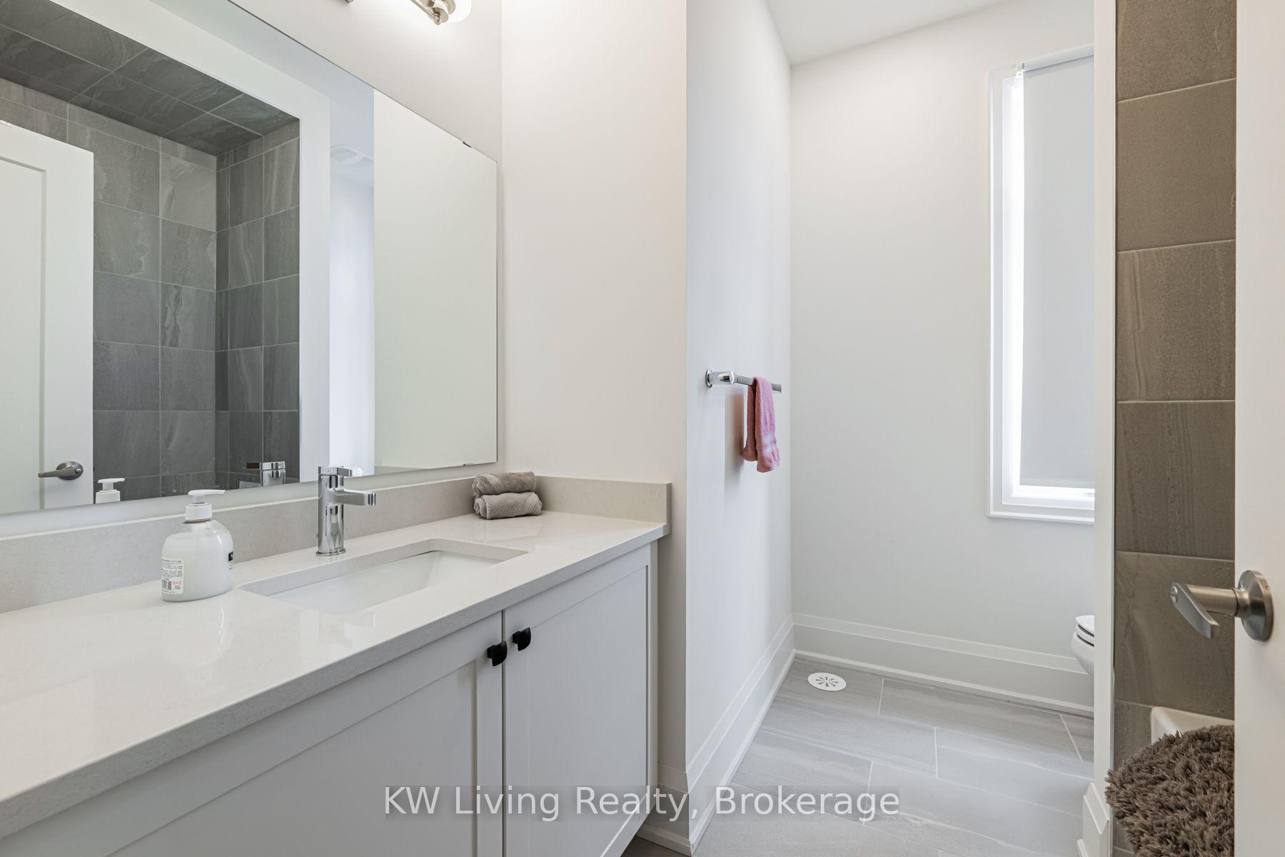 Photo 19 of 3296 Taha Gardens, Oakville, Glenorchy — HOMEH
