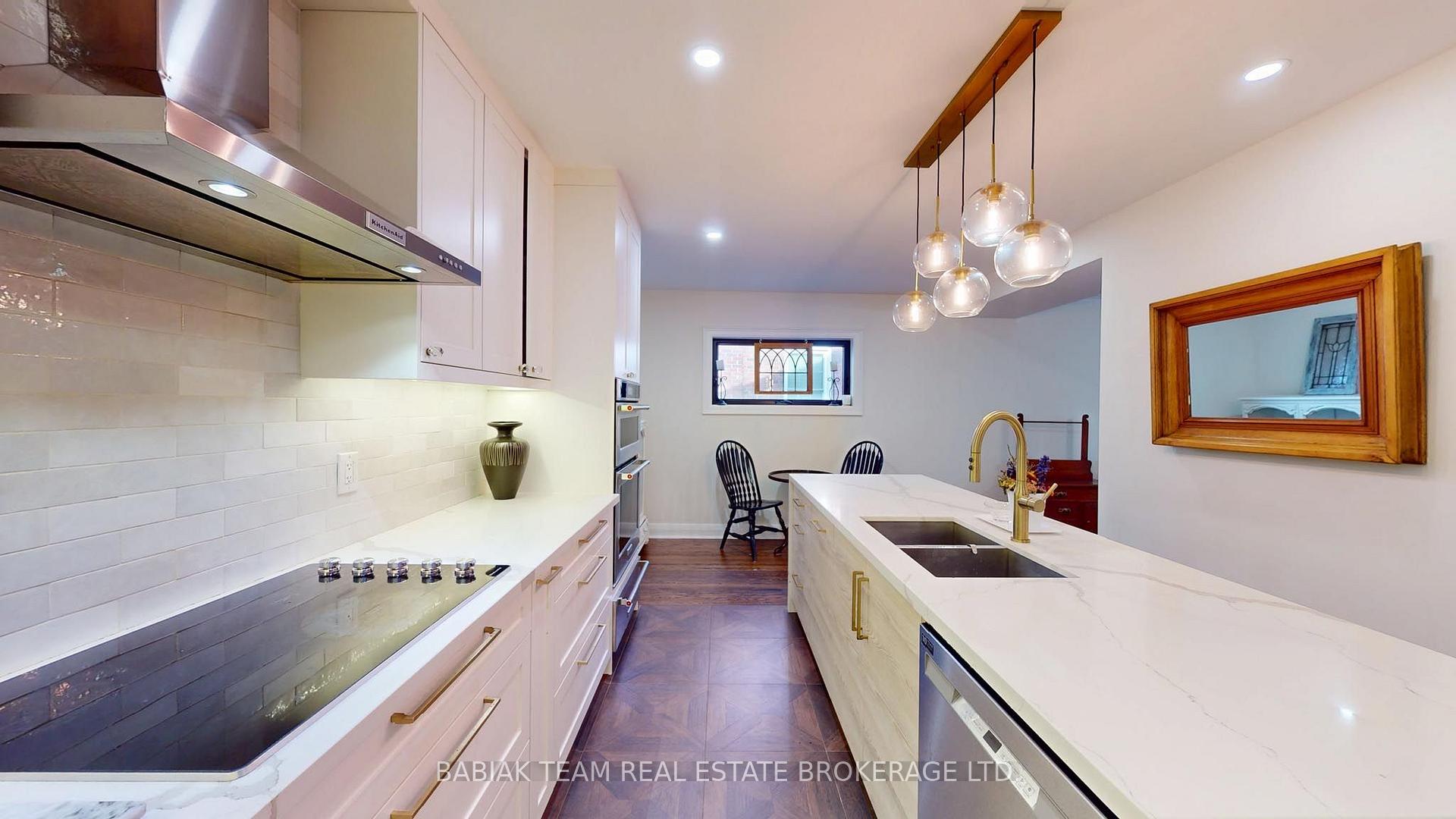 Photo 23 of Unit Main & Upper, 90 Burnhamthorpe Road, Etobicoke, Islington-City Centre West — HOMEH
