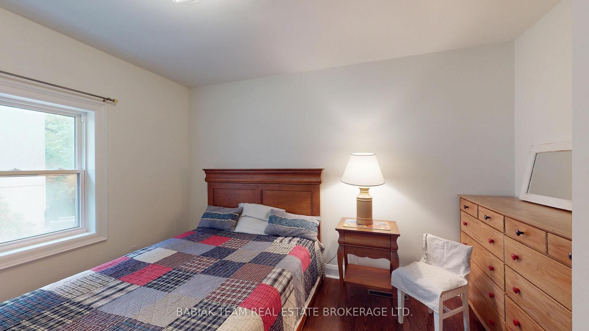 Photo 28 of Unit Main & Upper, 90 Burnhamthorpe Road, Etobicoke, Islington-City Centre West — HOMEH