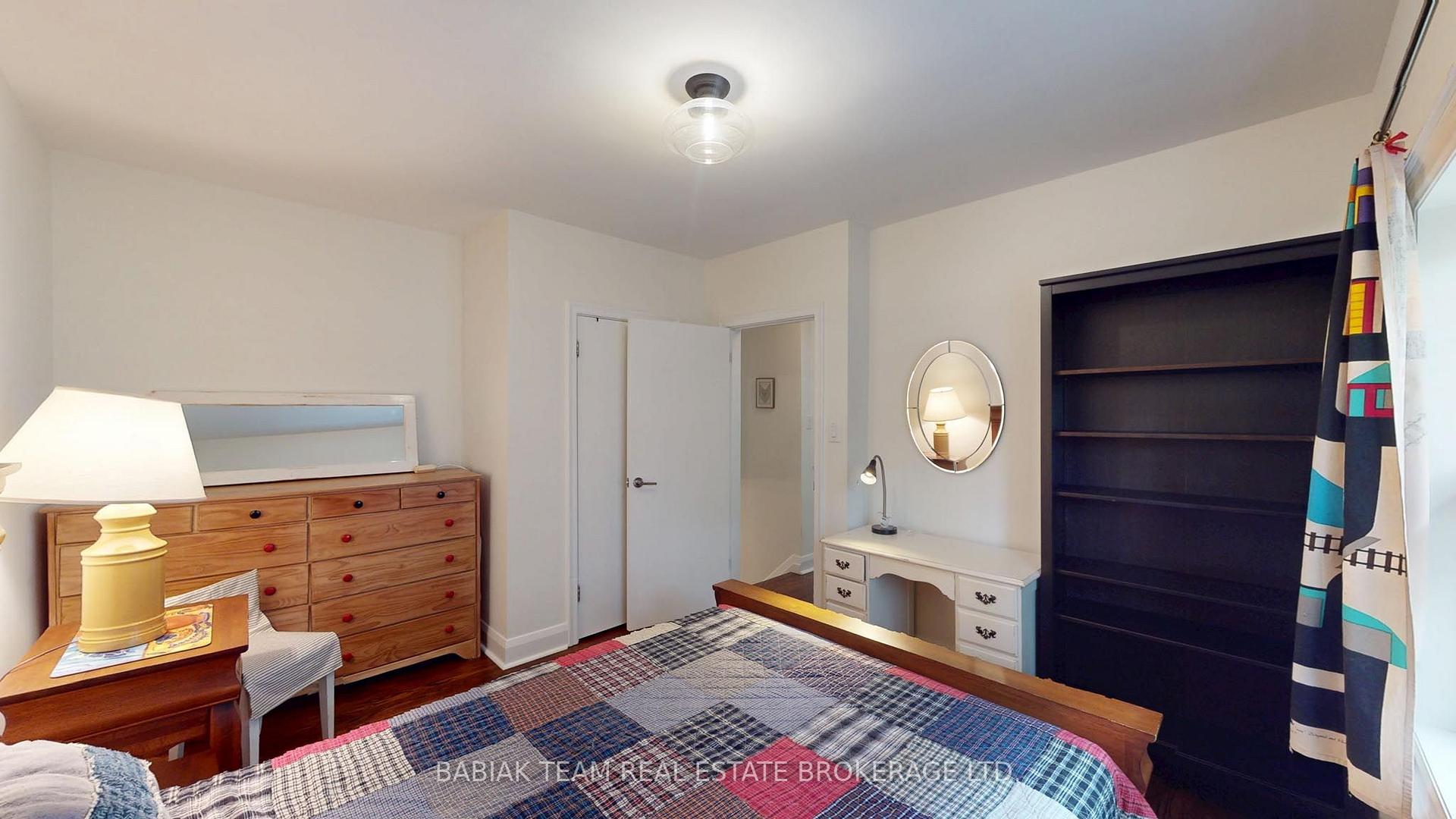 Photo 30 of Unit Main & Upper, 90 Burnhamthorpe Road, Etobicoke, Islington-City Centre West — HOMEH