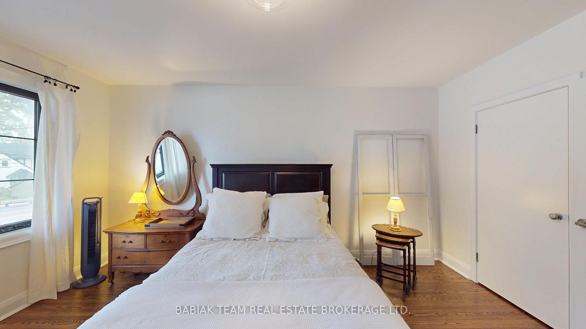 Photo 40 of Unit Main & Upper, 90 Burnhamthorpe Road, Etobicoke, Islington-City Centre West — HOMEH