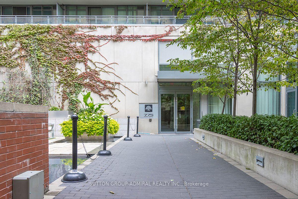 Photo of Unit 221, 775 King Street W