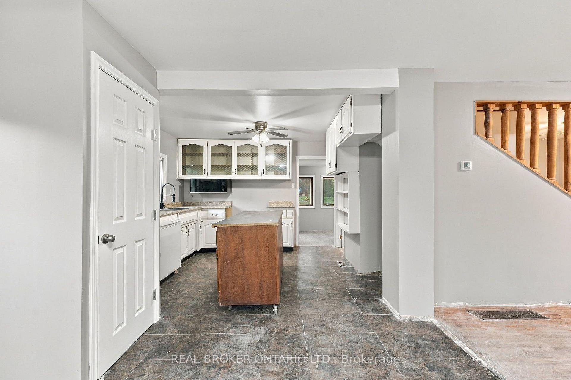 Photo 14 of 77937 London Road, Bluewater, Stanley — HOMEH