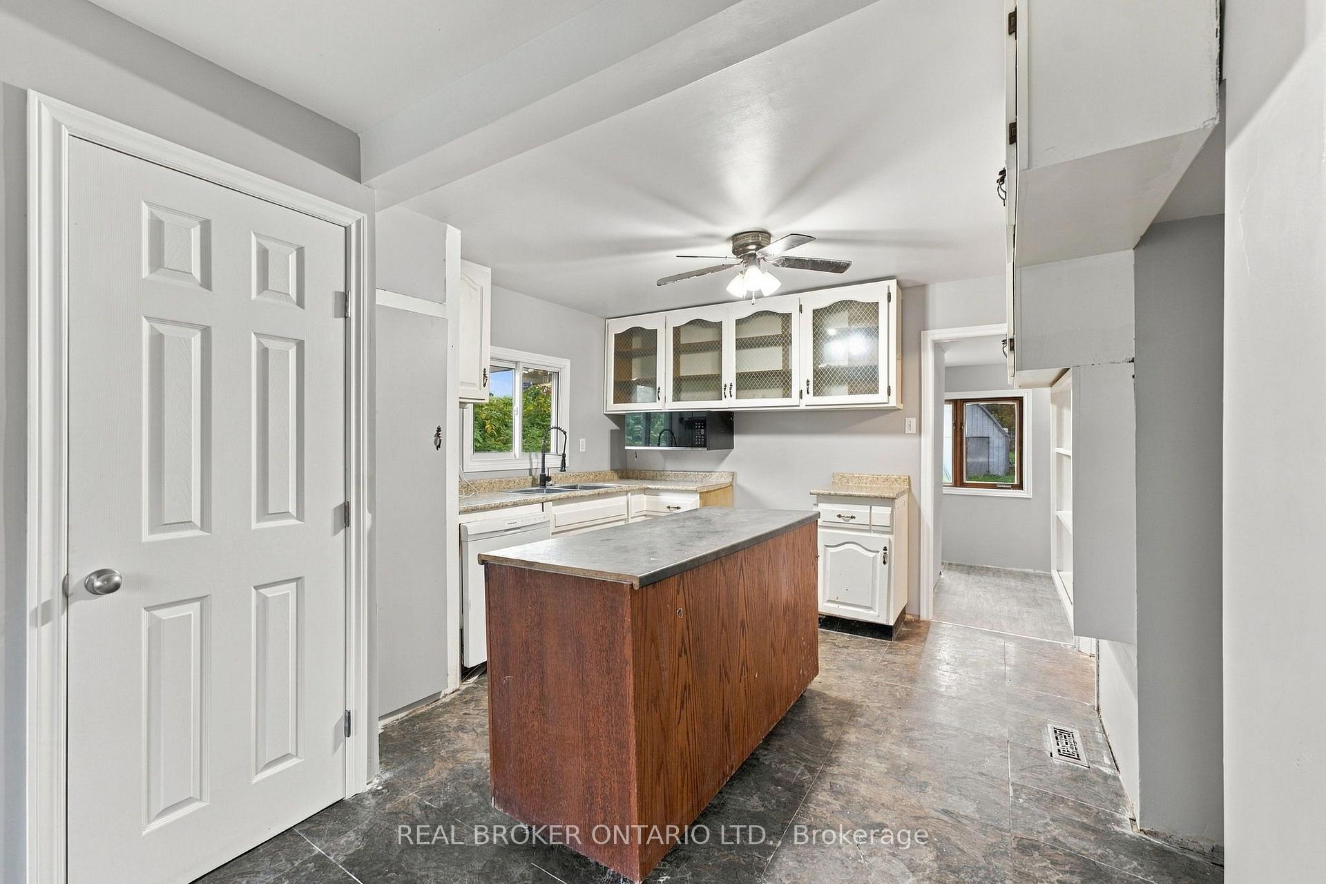 Photo 15 of 77937 London Road, Bluewater, Stanley — HOMEH