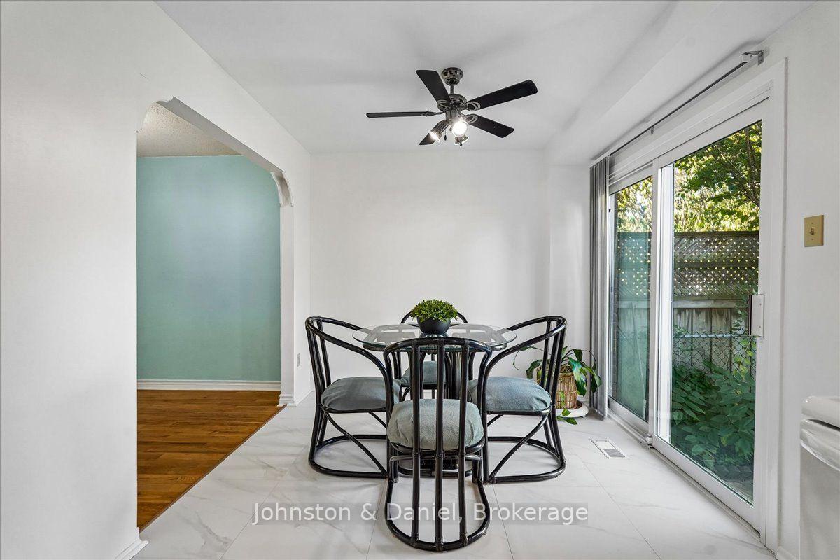 Photo 13 of 22 Fieldview Crescent, Markham, Milliken Mills West — HOMEH