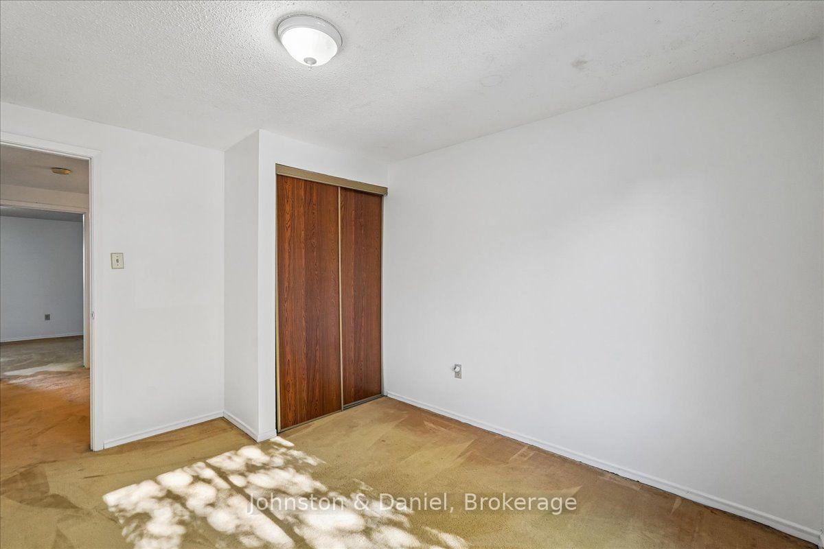 Photo 20 of 22 Fieldview Crescent, Markham, Milliken Mills West — HOMEH