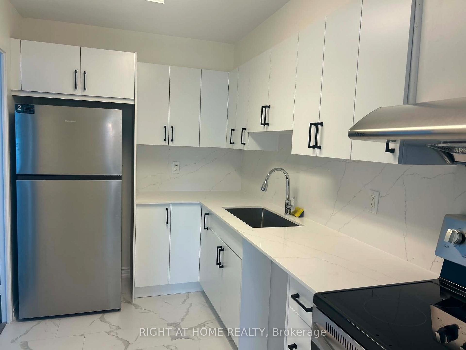 Photo 7 of Unit 1508, 5 Massey Square, Toronto, Crescent Town — HOMEH