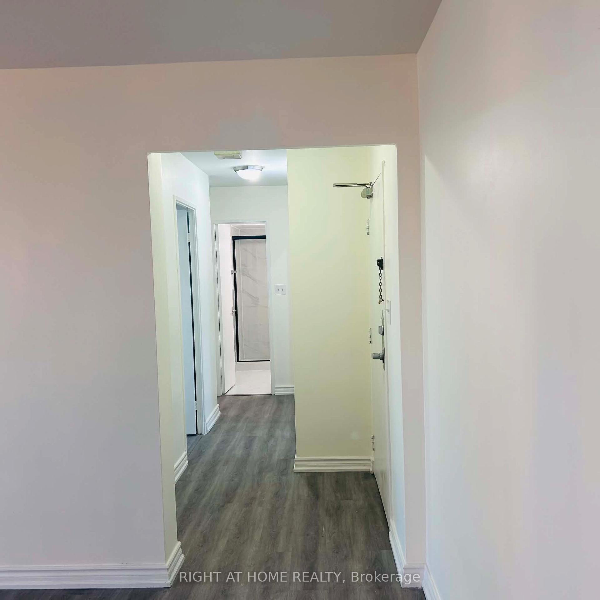 Photo 8 of Unit 1508, 5 Massey Square, Toronto, Crescent Town — HOMEH