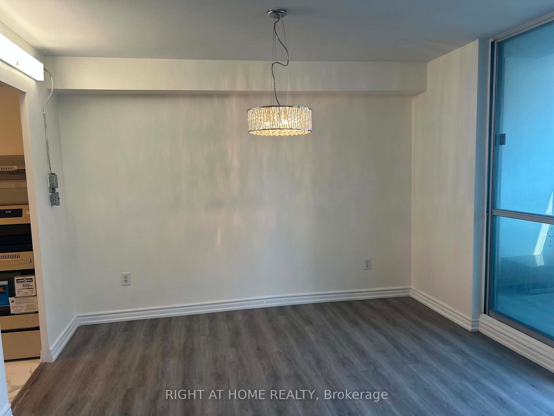 Photo 12 of Unit 1508, 5 Massey Square, Toronto, Crescent Town — HOMEH