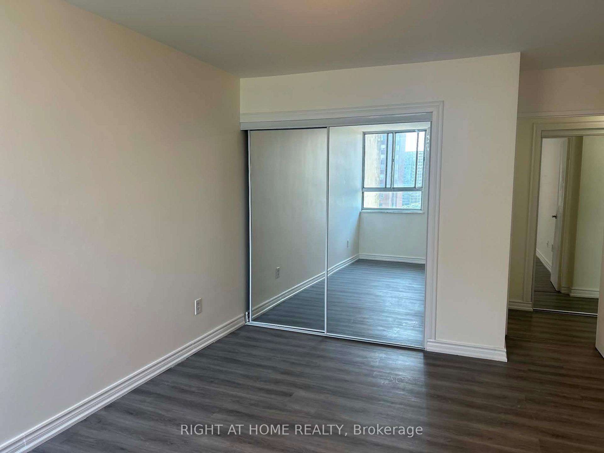 Photo 17 of Unit 1508, 5 Massey Square, Toronto, Crescent Town — HOMEH