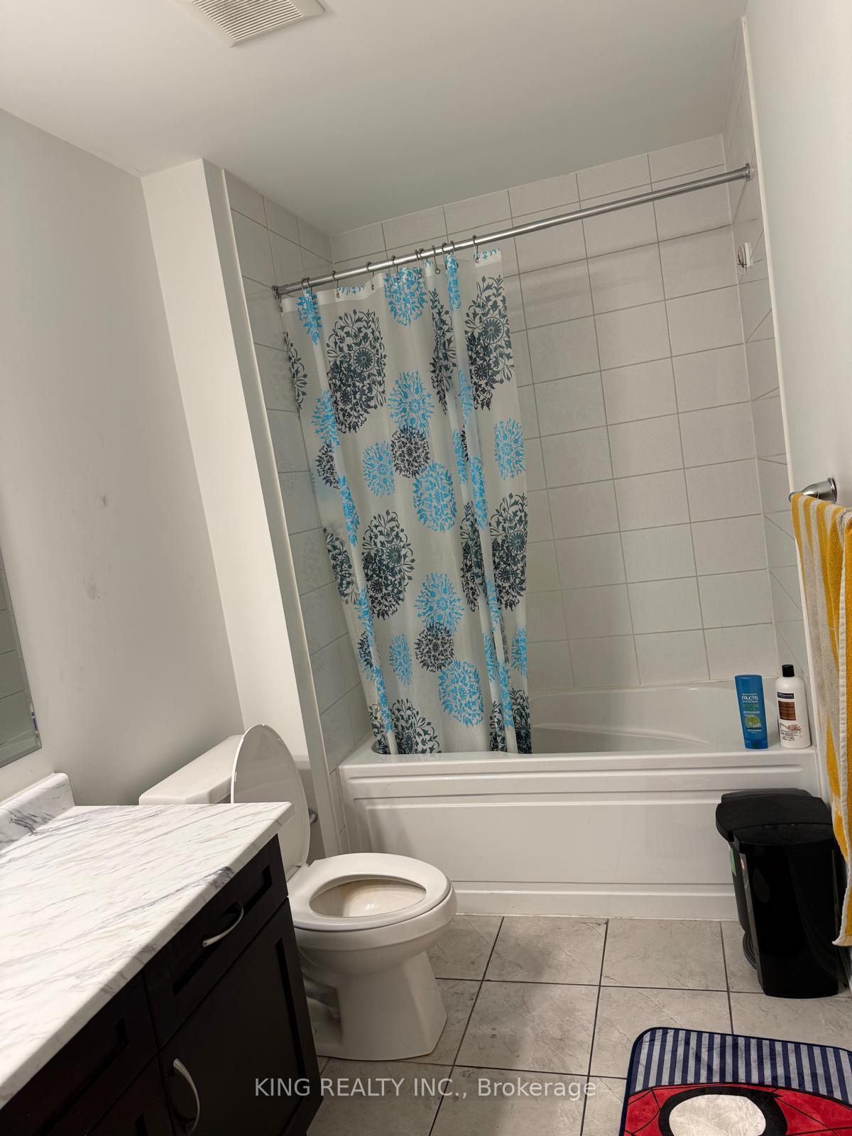 Photo 7 of 210 Keppel Circle, Brampton, Northwest Brampton — HOMEH