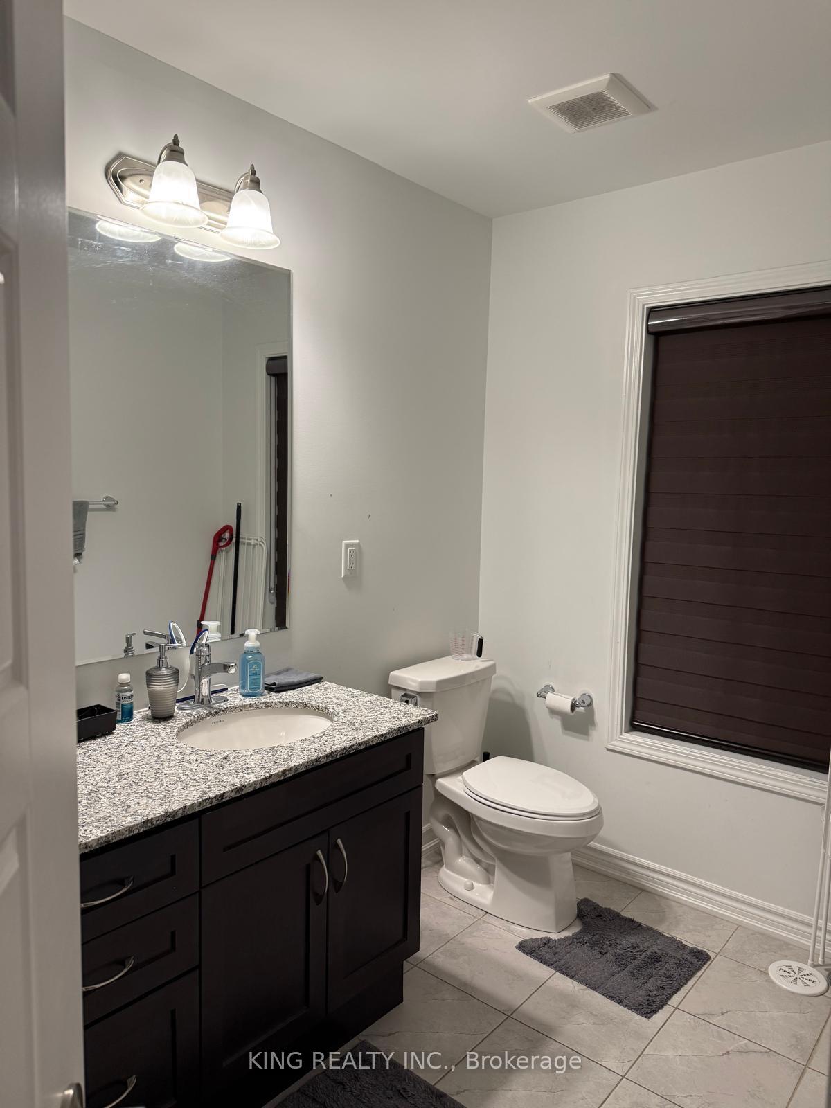 Photo 14 of 210 Keppel Circle, Brampton, Northwest Brampton — HOMEH