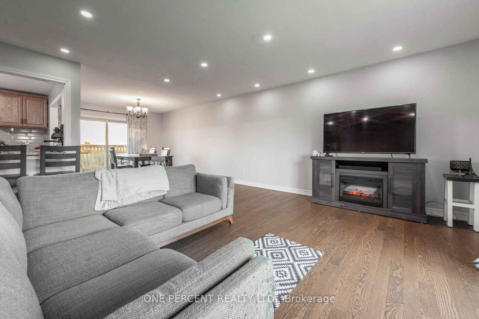 Photo 6 of 294235 8th Line, Amaranth, Rural Amaranth — HOMEH