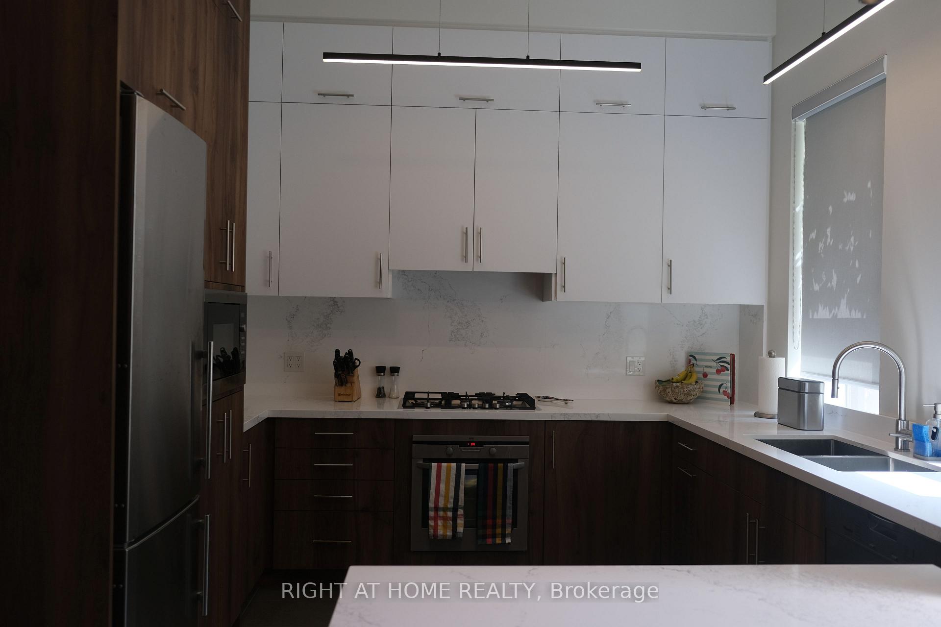 Photo 2 of Unit 2, 41 Spruce Street, Toronto, Cabbagetown-South St. James Town — HOMEH