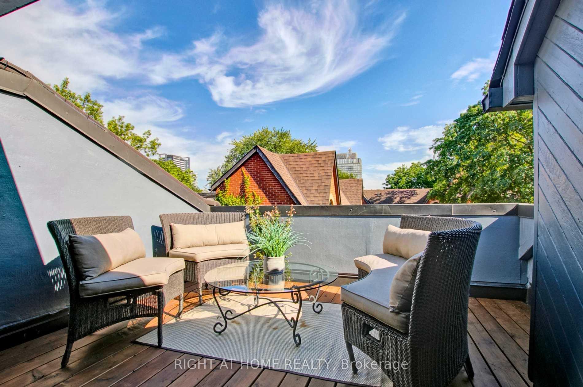 Photo 9 of Unit 2, 41 Spruce Street, Toronto, Cabbagetown-South St. James Town — HOMEH