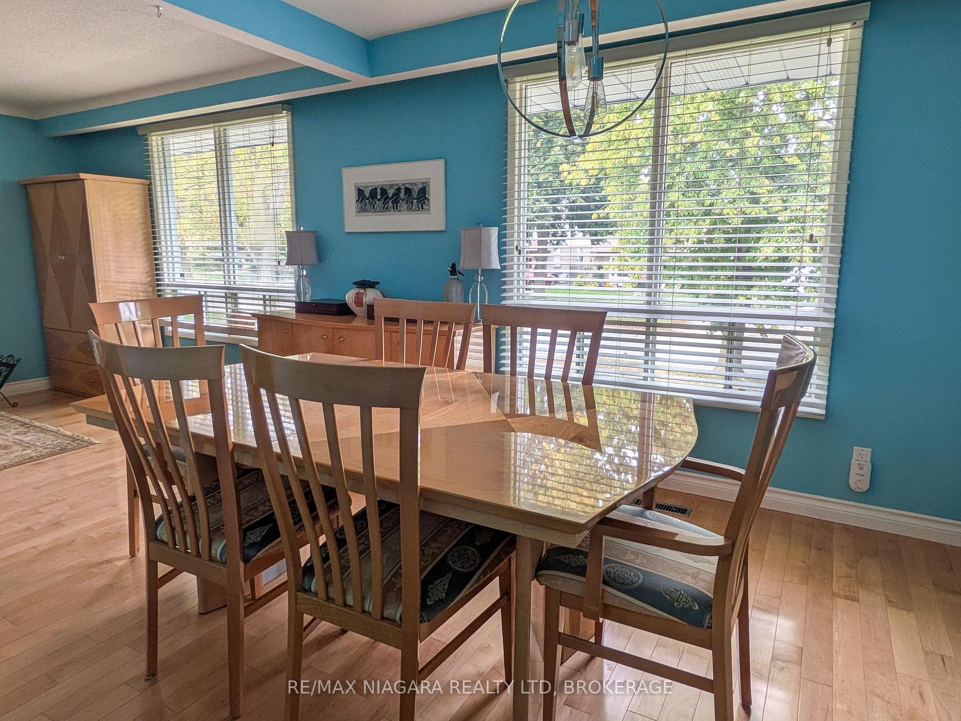 Photo 3 of 3170 Corry Crescent, Niagara Falls, Chippawa — HOMEH