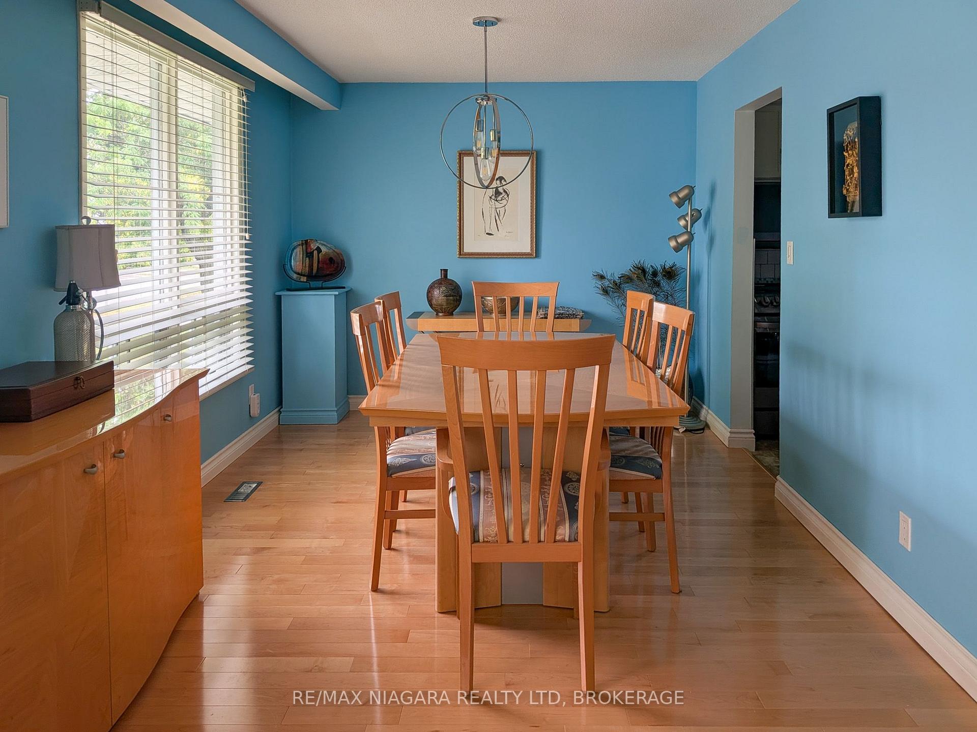 Photo 6 of 3170 Corry Crescent, Niagara Falls, Chippawa — HOMEH