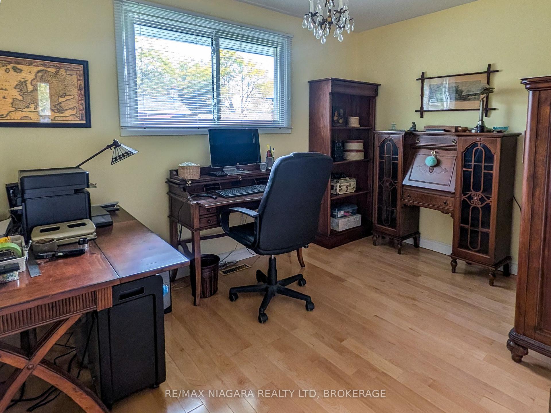 Photo 10 of 3170 Corry Crescent, Niagara Falls, Chippawa — HOMEH