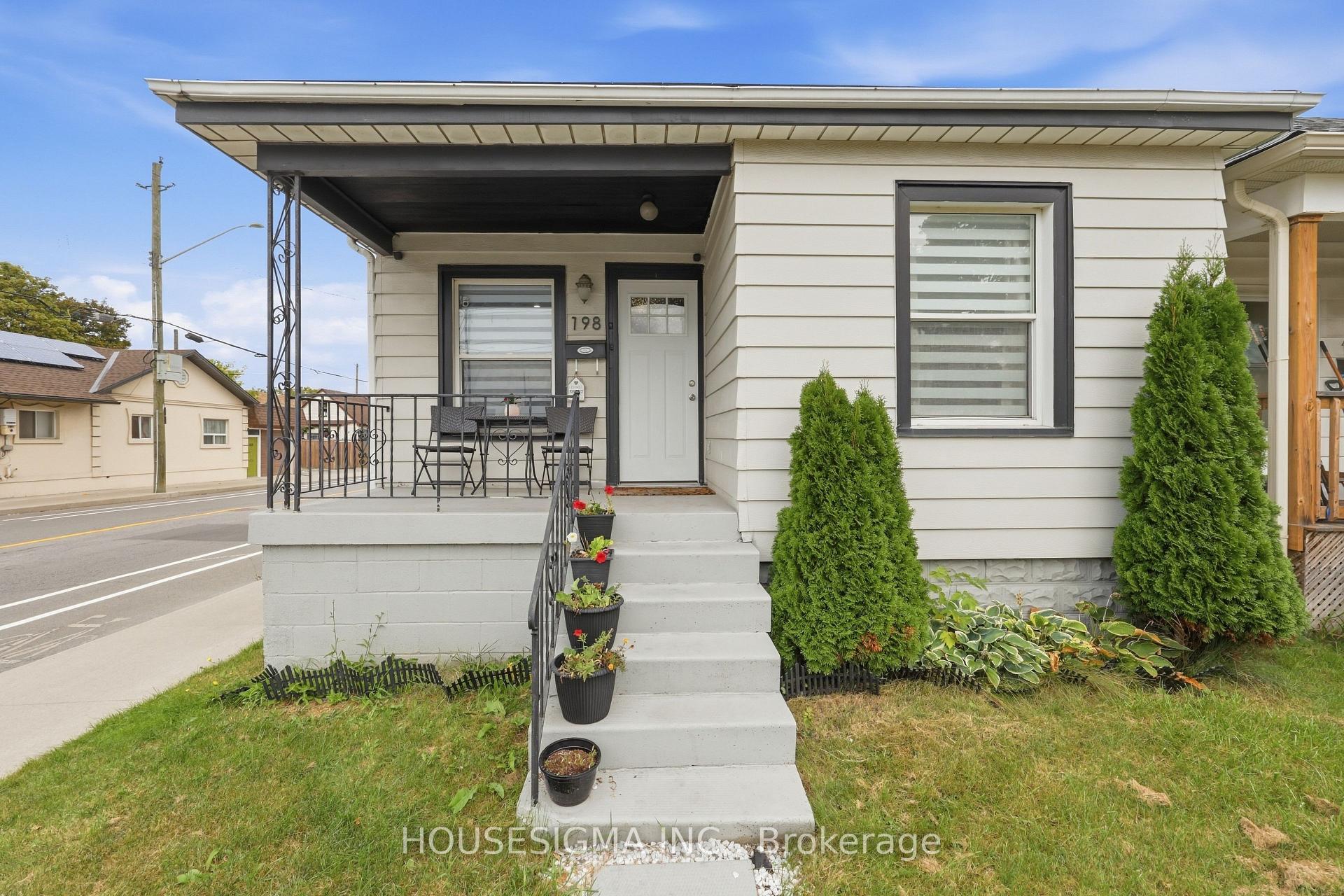 Photo 3 of 198 Weir Street N, Hamilton, Normanhurst — HOMEH