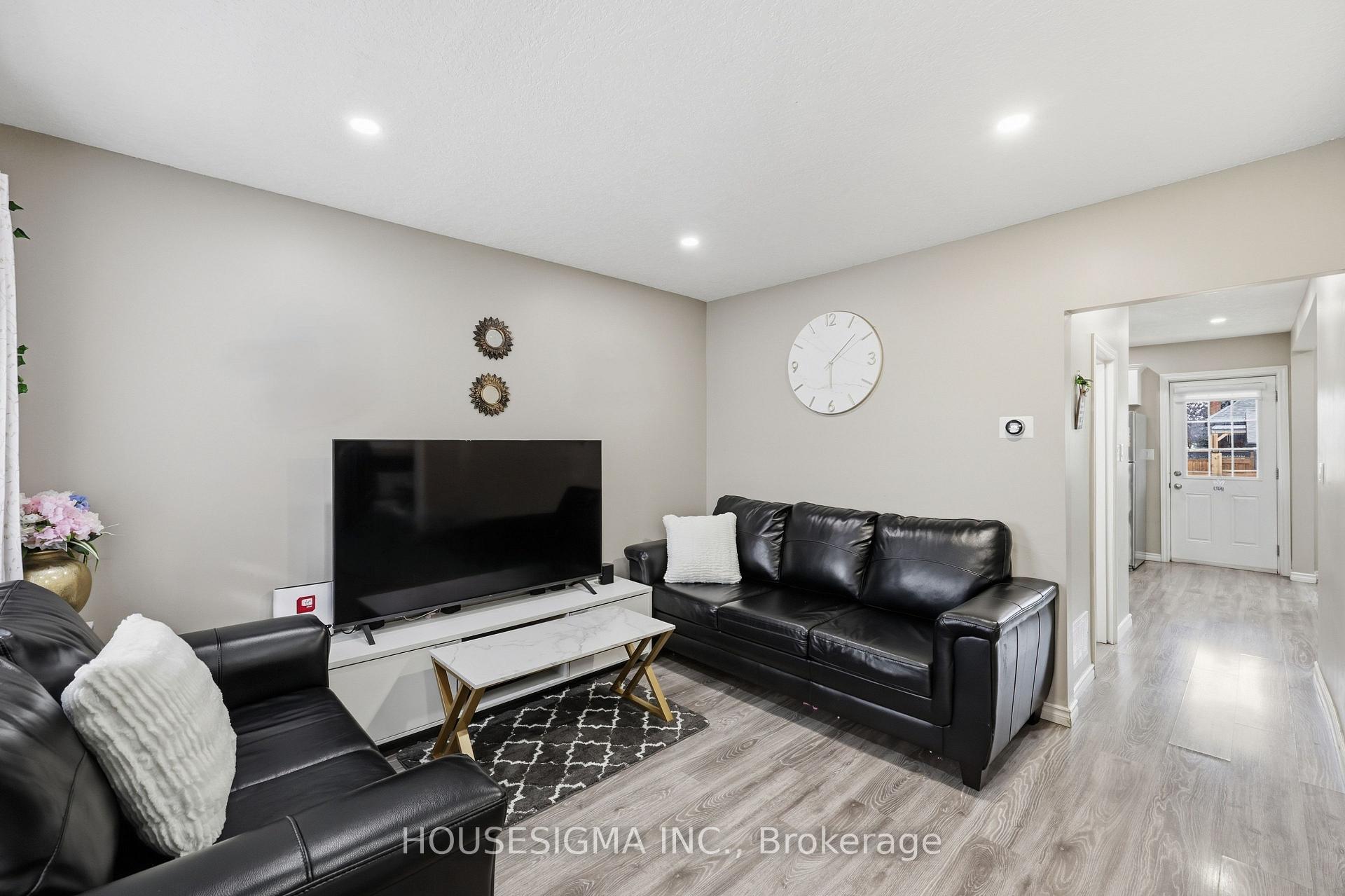 Photo 8 of 198 Weir Street N, Hamilton, Normanhurst — HOMEH