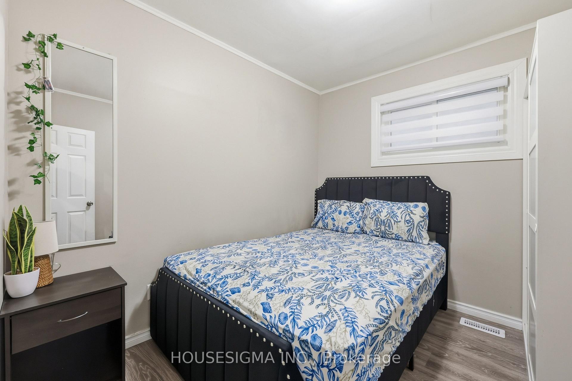 Photo 17 of 198 Weir Street N, Hamilton, Normanhurst — HOMEH