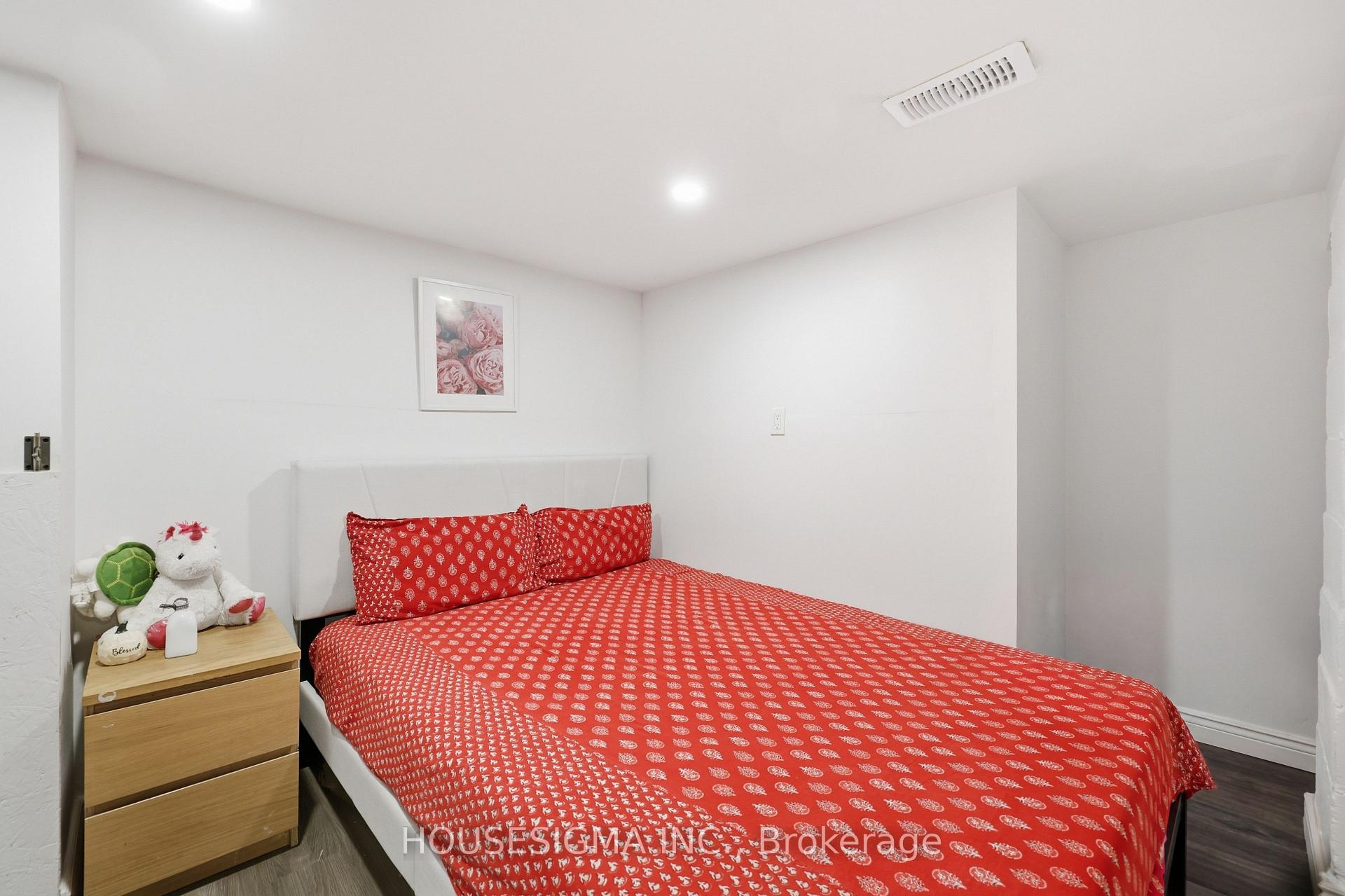 Photo 18 of 198 Weir Street N, Hamilton, Normanhurst — HOMEH