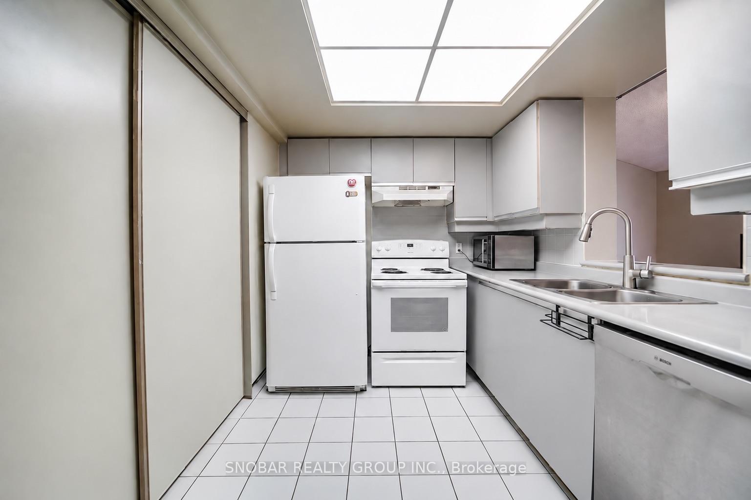 Photo 5 of Unit 313, 6 Humberline Drive, Etobicoke, West Humber-Clairville — HOMEH