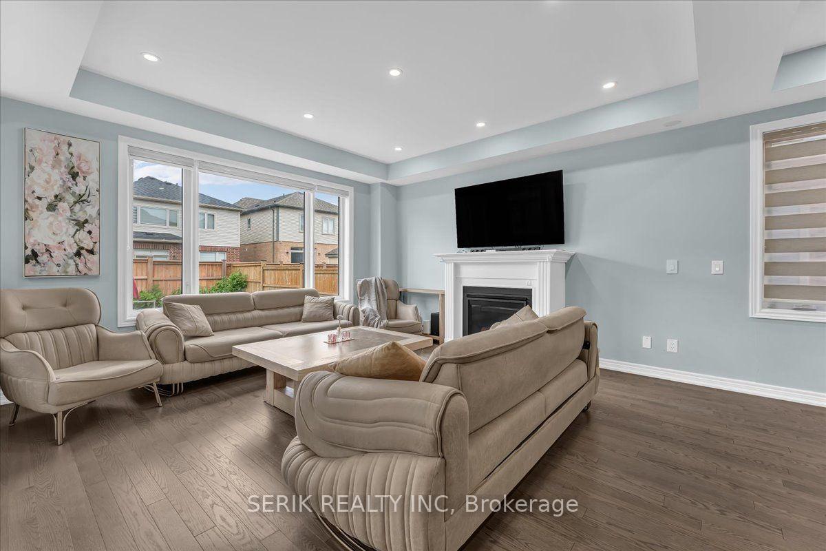 Photo 10 of 51 Georgina Street, Kitchener, Huron Park — HOMEH