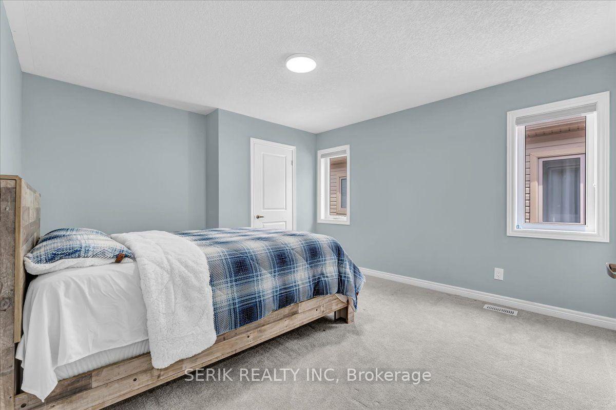 Photo 33 of 51 Georgina Street, Kitchener, Huron Park — HOMEH