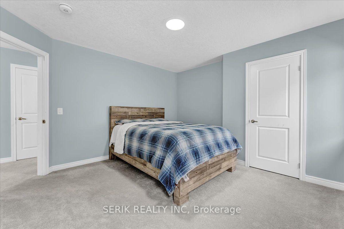 Photo 35 of 51 Georgina Street, Kitchener, Huron Park — HOMEH