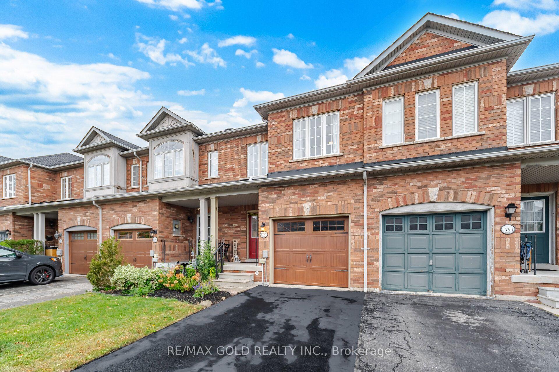 Photo 4 of 1795 Cobra Crescent, Burlington, Uptown — HOMEH