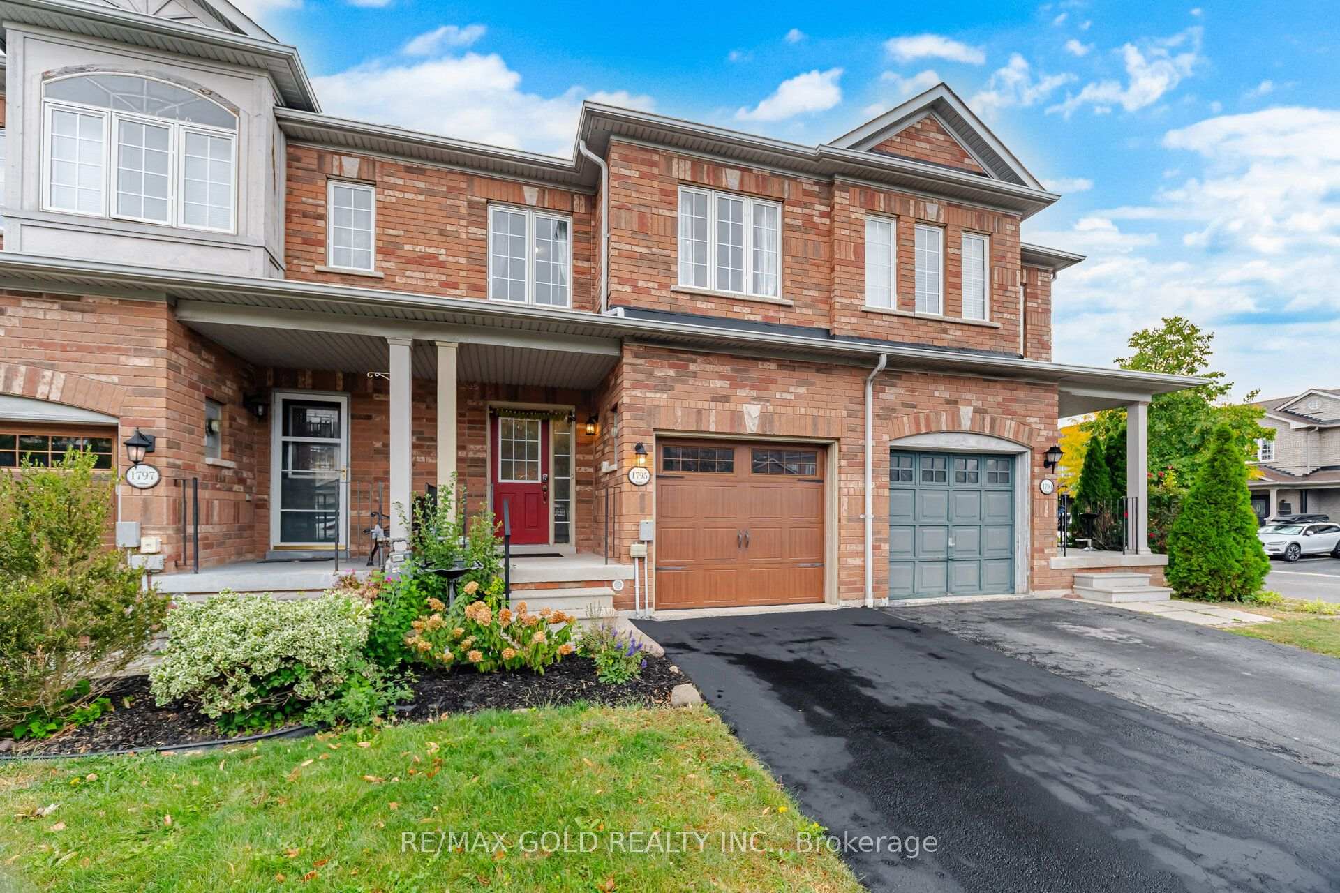 Photo 5 of 1795 Cobra Crescent, Burlington, Uptown — HOMEH