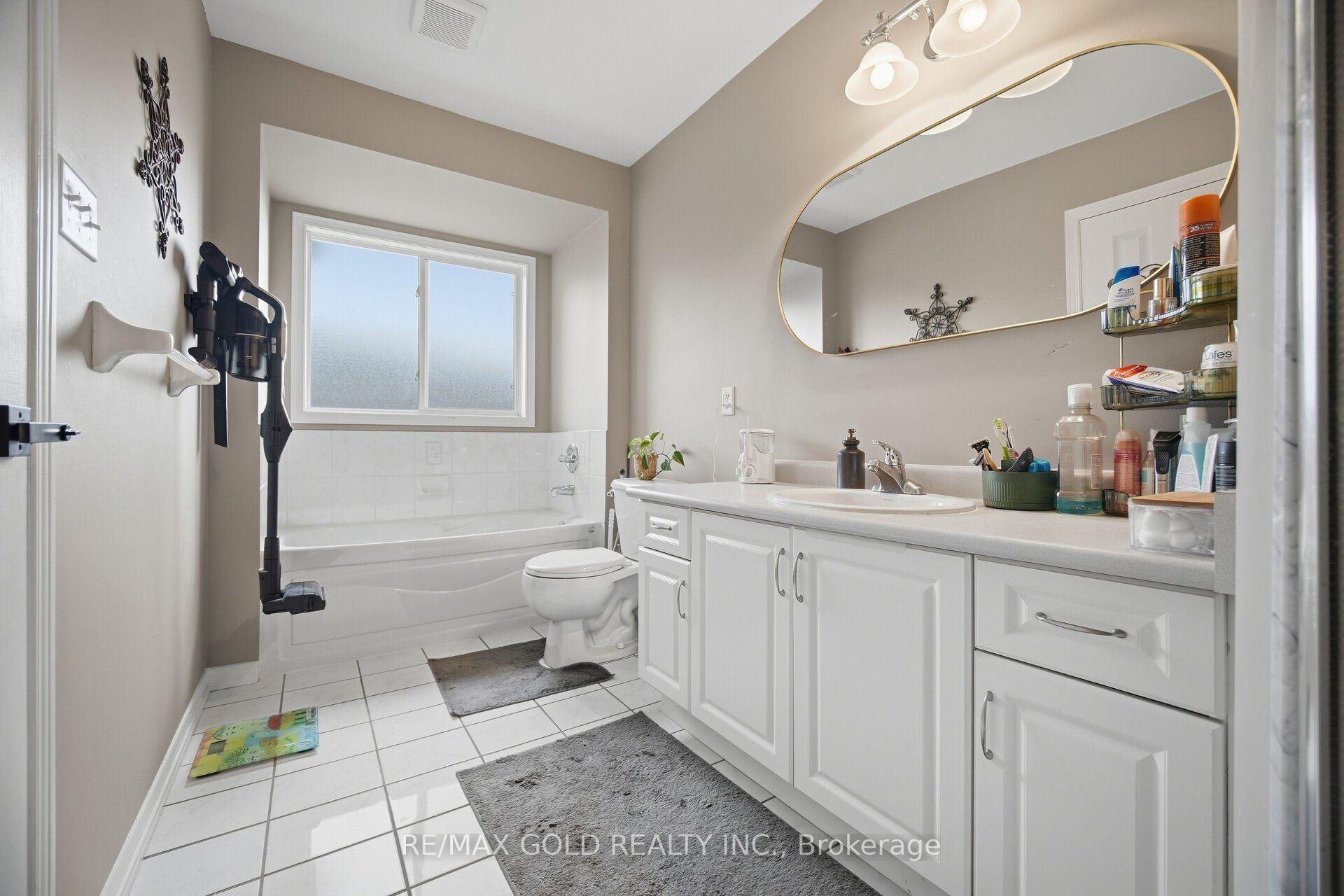 Photo 25 of 1795 Cobra Crescent, Burlington, Uptown — HOMEH