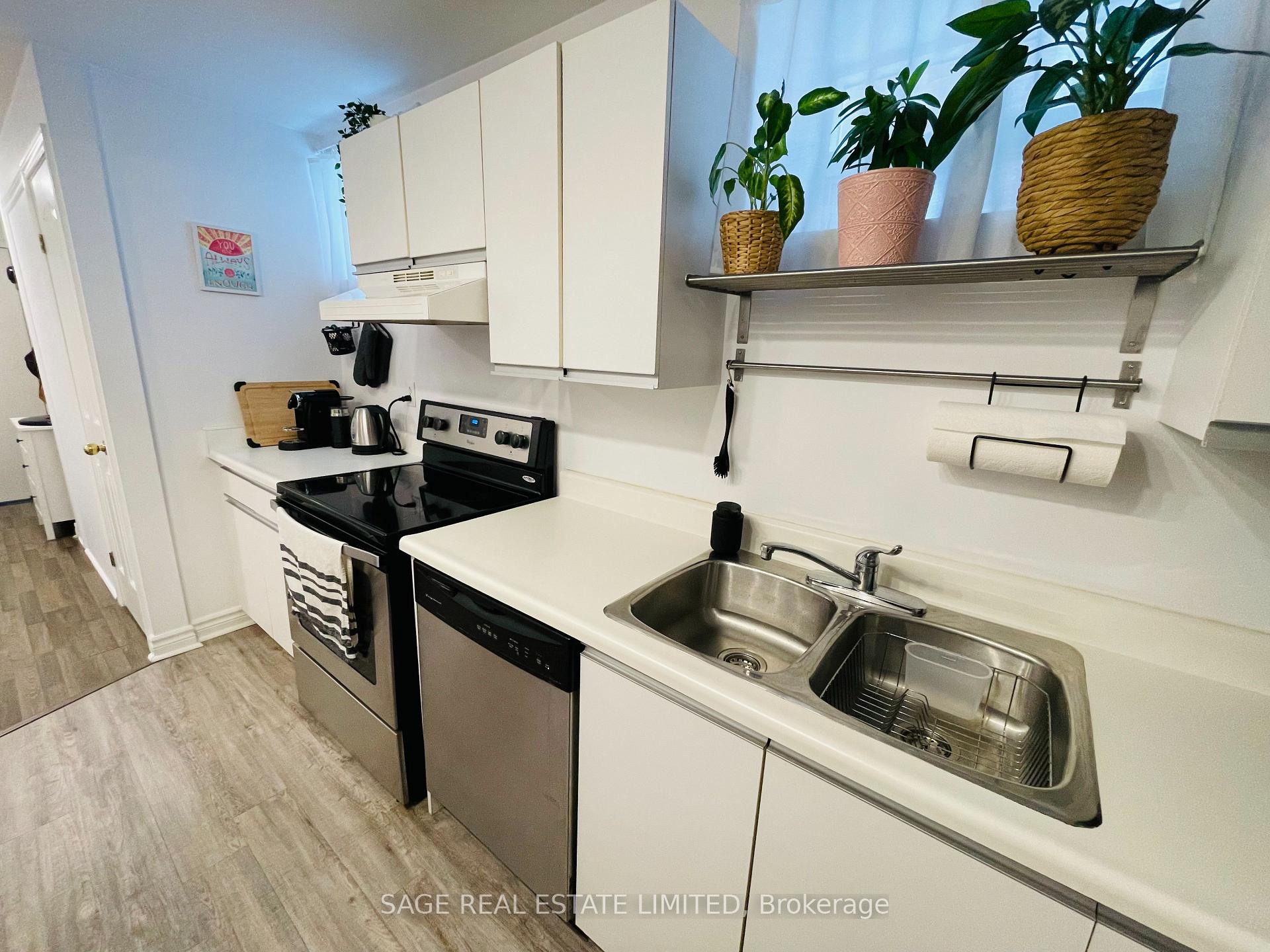Photo 9 of Unit 5, 296 Runnymede Road, Toronto, Runnymede-Bloor West Village — HOMEH